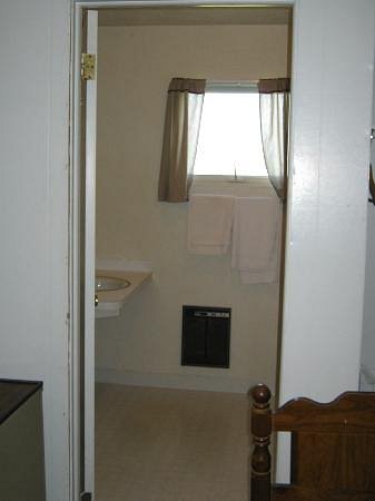 Sunset Motel - From Trip Advisor (newer photo)
